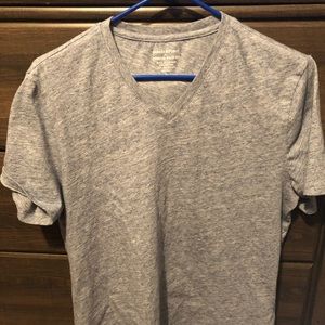 Banana republic v neck size medium